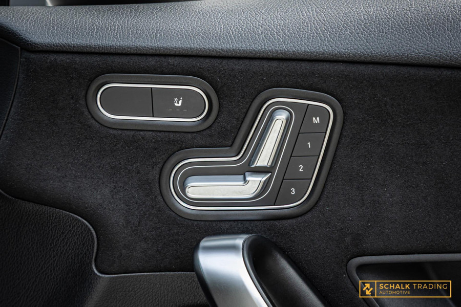 Mercedes-Benz A-Klasse AMG 35 4MATIC Advantage|Pano|Milltek|