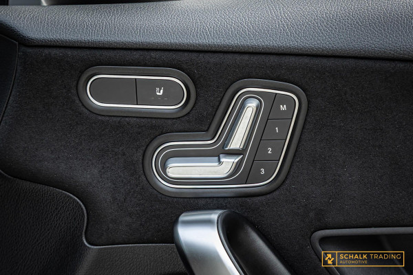 Mercedes-Benz A-Klasse AMG 35 4MATIC Advantage|Pano|Milltek|