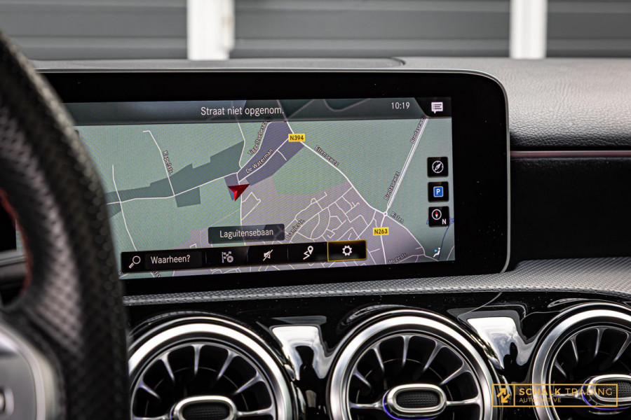 Mercedes-Benz A-Klasse AMG 35 4MATIC Advantage|Pano|Milltek|
