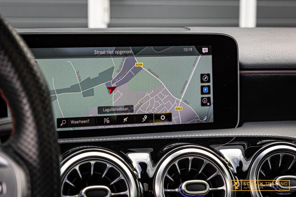 Mercedes-Benz A-Klasse AMG 35 4MATIC Advantage|Pano|Milltek|