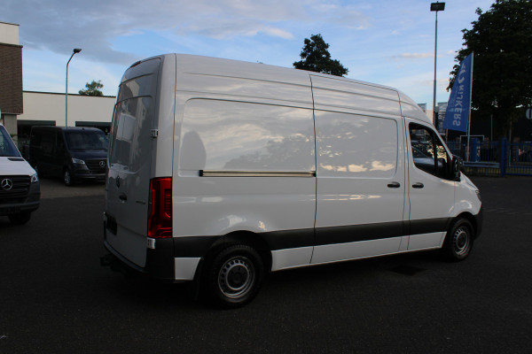 Mercedes-Benz Sprinter 214 CDI L2H2 MBUX, Trekhaak, Brake assyst