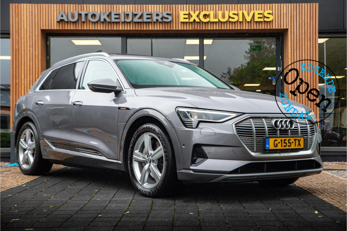 Audi e-tron e-tron 50 quattro Launch edition plus 71 kWh Panodak Adapt. cruise Stoelverw. Leer Audi e-tron e-tron 50 quattro Launch edition plus 71 kWh Panodak Adapt. cruise Stoelverw. Leer