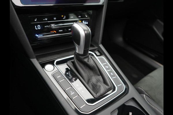 Volkswagen Passat Variant 1.4 TSI GTE Highline Plug in Hybrid PHEV | Panodak | Adaptive Cruise | Alcantara Sportstoelen | Carplay | IQ Led | 360 Camera |