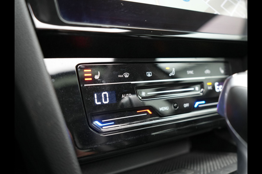 Volkswagen Passat Variant 1.4 TSI GTE Highline Plug in Hybrid PHEV | Panodak | Adaptive Cruise | Alcantara Sportstoelen | Carplay | IQ Led | 360 Camera |