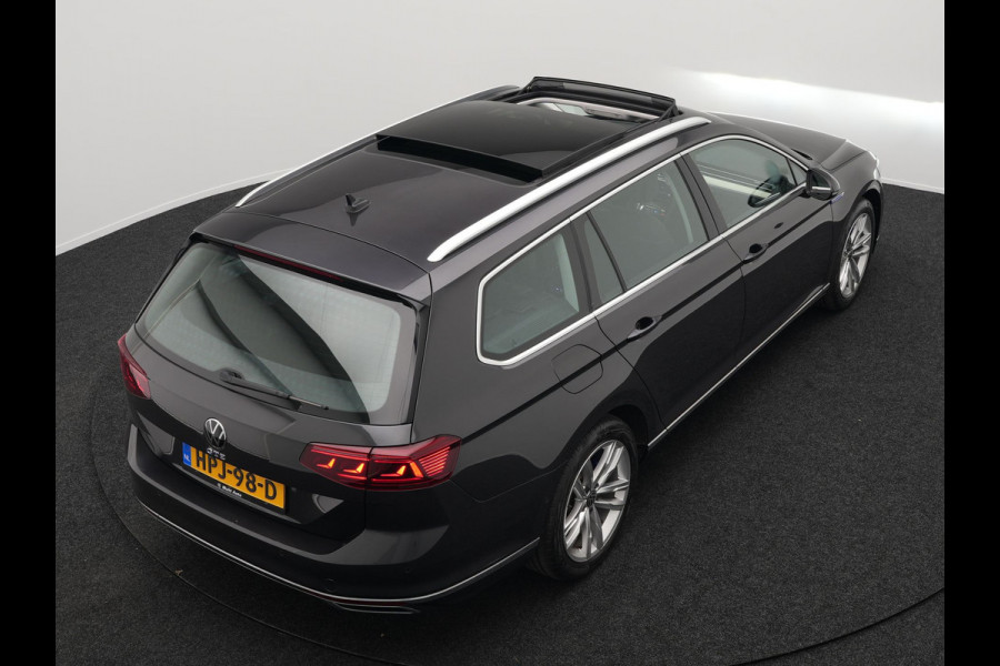 Volkswagen Passat Variant 1.4 TSI GTE Highline Plug in Hybrid PHEV | Panodak | Adaptive Cruise | Alcantara Sportstoelen | Carplay | IQ Led | 360 Camera |