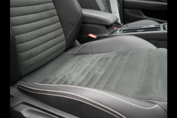 Volkswagen Passat Variant 1.4 TSI GTE Highline Plug in Hybrid PHEV | Panodak | Adaptive Cruise | Alcantara Sportstoelen | Carplay | IQ Led | 360 Camera |