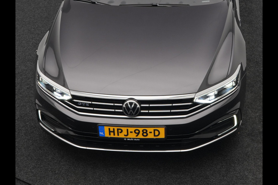 Volkswagen Passat Variant 1.4 TSI GTE Highline Plug in Hybrid PHEV | Panodak | Adaptive Cruise | Alcantara Sportstoelen | Carplay | IQ Led | 360 Camera |
