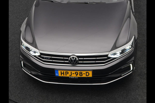 Volkswagen Passat Variant 1.4 TSI GTE Highline Plug in Hybrid PHEV | Panodak | Adaptive Cruise | Alcantara Sportstoelen | Carplay | IQ Led | 360 Camera |
