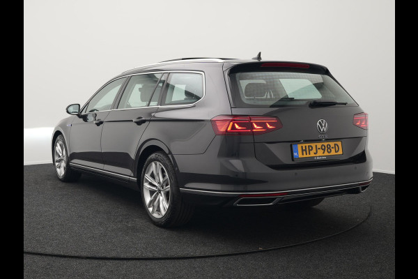Volkswagen Passat Variant 1.4 TSI GTE Highline Plug in Hybrid PHEV | Panodak | Adaptive Cruise | Alcantara Sportstoelen | Carplay | IQ Led | 360 Camera |
