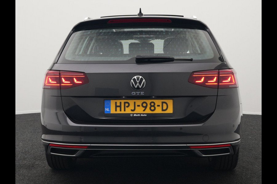 Volkswagen Passat Variant 1.4 TSI GTE Highline Plug in Hybrid PHEV | Panodak | Adaptive Cruise | Alcantara Sportstoelen | Carplay | IQ Led | 360 Camera |