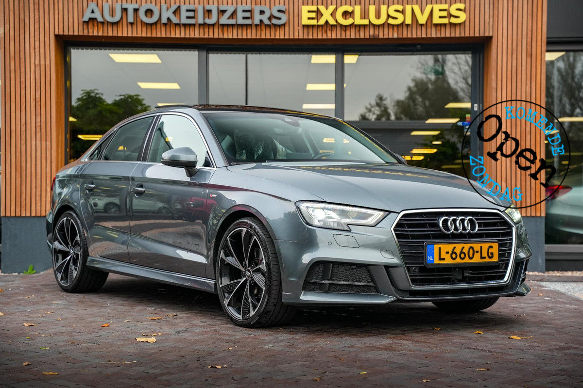 Audi A3 Limousine 1.5 TFSI CoD Sport S Line Edition Facelift Panodak Adapt cruise Stoelverw.