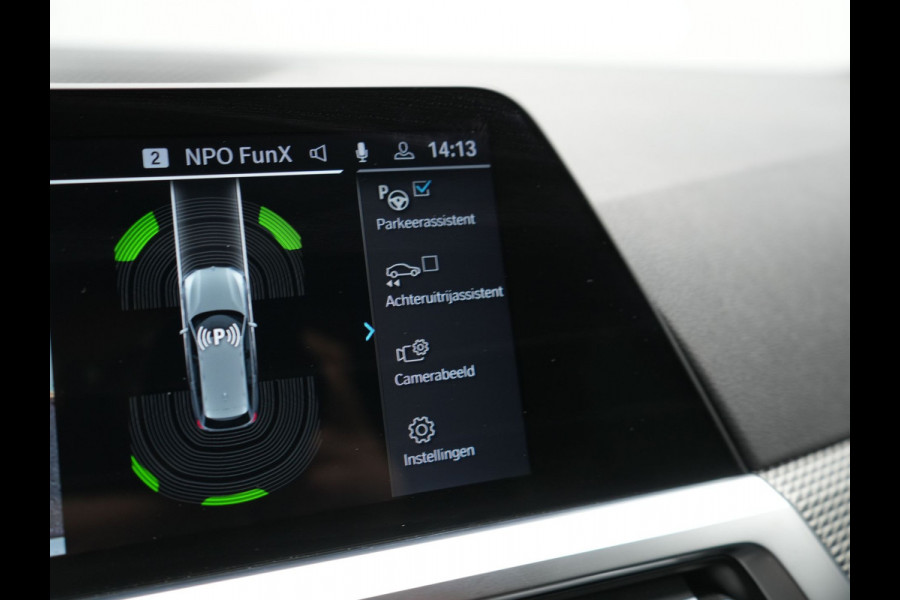 BMW 3 Serie Touring 320e M Sport Plug In Hybrid Dealer O.H PHEV | Alcantara Sportstoelen Verwarmd | 19"L.M | Keyless | Camera | Parkassist  | Apple Carplay | Sfeerverlichting | Navi Full Map |