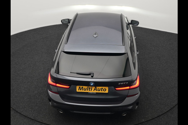 BMW 3 Serie Touring 320e M Sport Plug In Hybrid Dealer O.H PHEV | Alcantara Sportstoelen Verwarmd | 19"L.M | Keyless | Camera | Parkassist  | Apple Carplay | Sfeerverlichting | Navi Full Map |