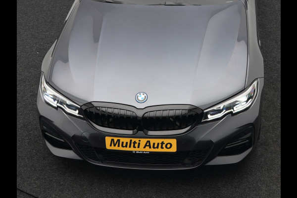 BMW 3 Serie Touring 320e M Sport Plug In Hybrid Dealer O.H PHEV | Alcantara Sportstoelen Verwarmd | 19"L.M | Keyless | Camera | Parkassist  | Apple Carplay | Sfeerverlichting | Navi Full Map |