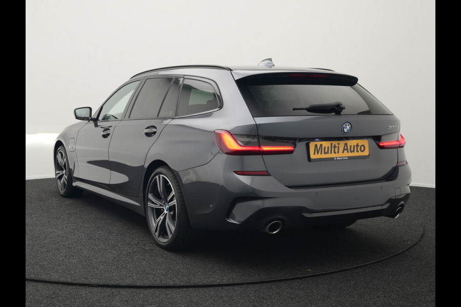 BMW 3 Serie Touring 320e M Sport Plug In Hybrid Dealer O.H PHEV | Alcantara Sportstoelen Verwarmd | 19"L.M | Keyless | Camera | Parkassist  | Apple Carplay | Sfeerverlichting | Navi Full Map |