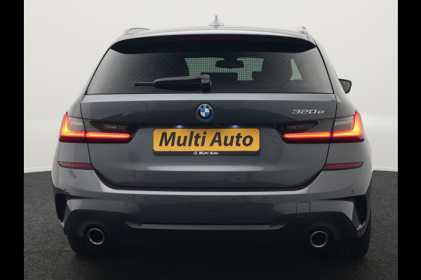 BMW 3 Serie Touring 320e M Sport Plug In Hybrid Dealer O.H PHEV | Alcantara Sportstoelen Verwarmd | 19"L.M | Keyless | Camera | Parkassist  | Apple Carplay | Sfeerverlichting | Navi Full Map |