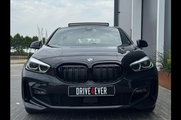 BMW 1-serie 118i M PACK 2022 FULL PANO NAVI CAMERA CLIMATE CR CONTROL SPORTV