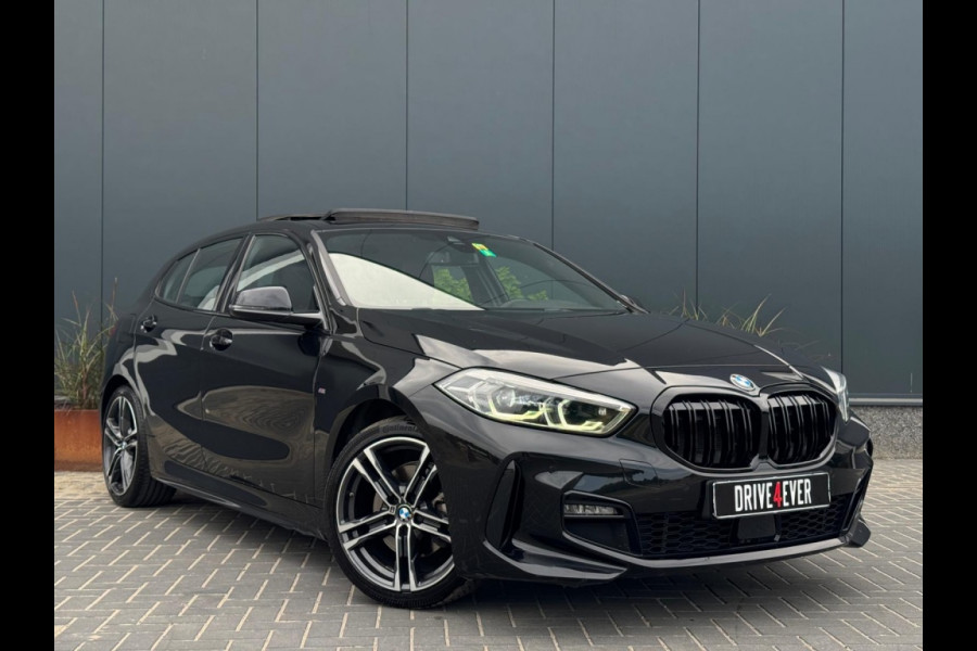 BMW 1-serie 118i M PACK 2022 FULL PANO NAVI CAMERA CLIMATE CR CONTROL SPORTV