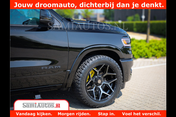 Dodge Ram 1500 Limited Night H.O 540HP 706Nm | Massage + Full Option | De Meest Luxe en Volle Pick-Up in zijn Klasse | Comfortabele Dubbele Cabine met Royale 5 Zitplaatsen | BPM vrij | Nu Leverbaar uit Voorraad | Voorraad Nr 2338 - 5404