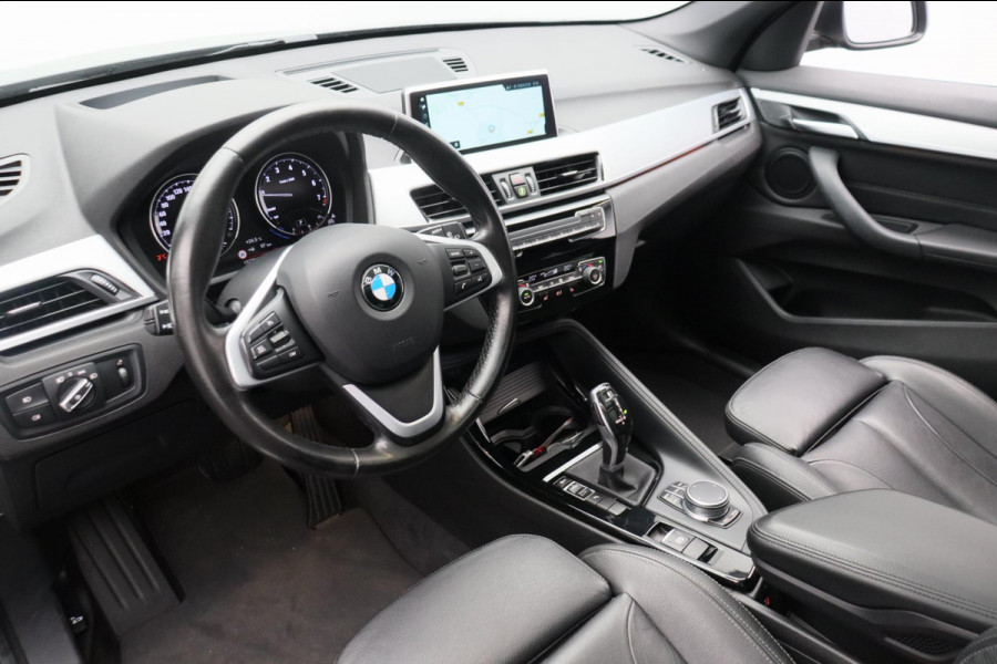 BMW X1 SDrive20i High Executive Pano/dak Sport/leder Head/up Origineel NL