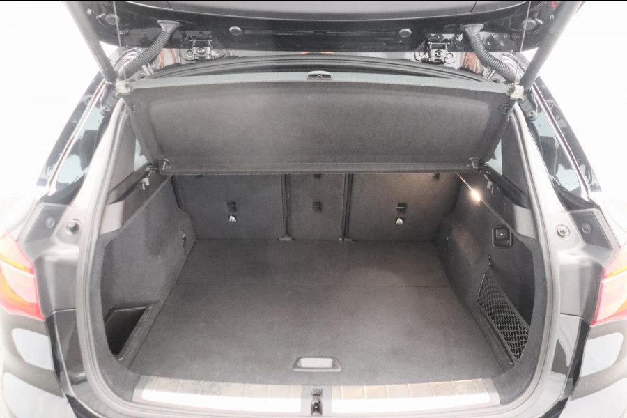 BMW X1 SDrive20i High Executive Pano/dak Sport/leder Head/up Origineel NL