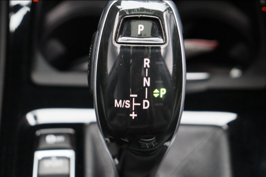 BMW X1 SDrive20i High Executive Pano/dak Sport/leder Head/up Origineel NL