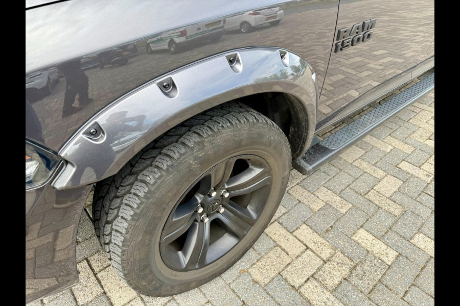 Dodge Ram 1500 5.7 V8 Crew Cab 6'4 Sport 4x4, Kleppen uitlaat, Huif, Sunroof