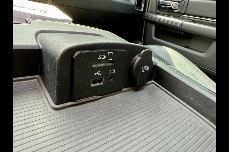 Dodge Ram 1500 5.7 V8 Crew Cab 6'4 Sport 4x4, Kleppen uitlaat, Huif, Sunroof