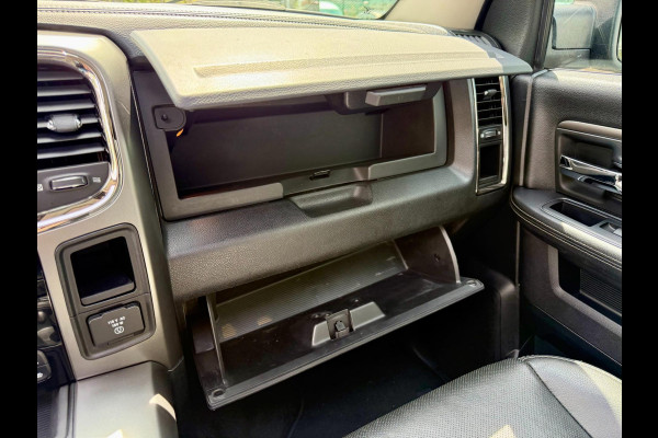 Dodge Ram 1500 5.7 V8 Crew Cab 6'4 Sport 4x4, Kleppen uitlaat, Huif, Sunroof