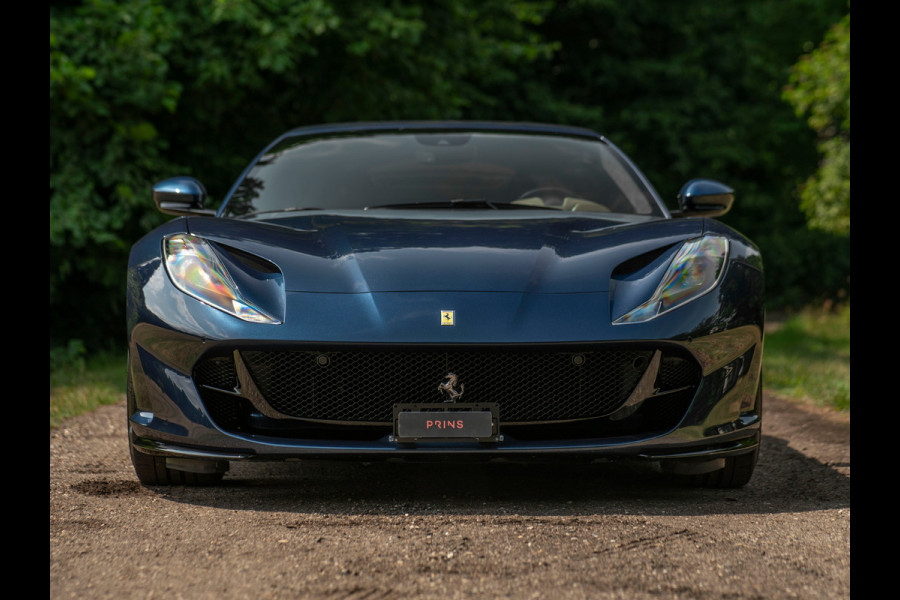 Ferrari 812 Superfast | Atelier Car | Blu Swaters | Veel alcantara! | Lift | JBL | Carbon Driver Zone | Briljante configuratie