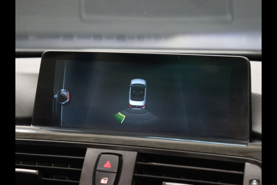 BMW 4 Serie Cabrio 420i Centennial High Executive [MEMORY SEATS, VOL LEDER, STOELVERWARMING, PDC ACHTER, BLUETOOTH, CRUISE, CLIMATE, NIEUWSTAAT]