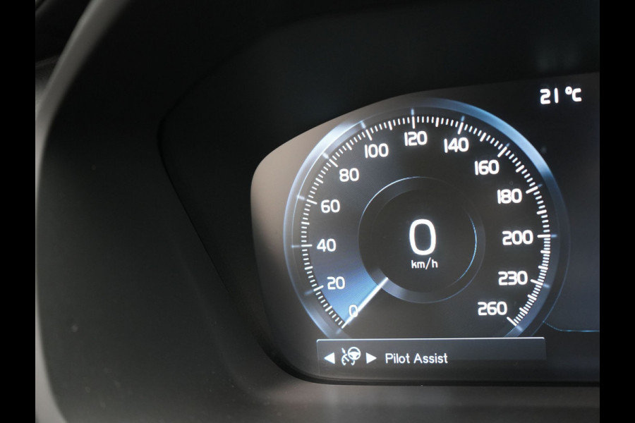 Volvo XC90 T8 Recharge AWD R-Design Plug In Hybrid LONG RANGE 7 Persoons PHEV | Panodak | Adaptive Cruise | Lederen Sportstoelen Memory | 360 Camera | Harman Kardon | BLIS | Keyless |