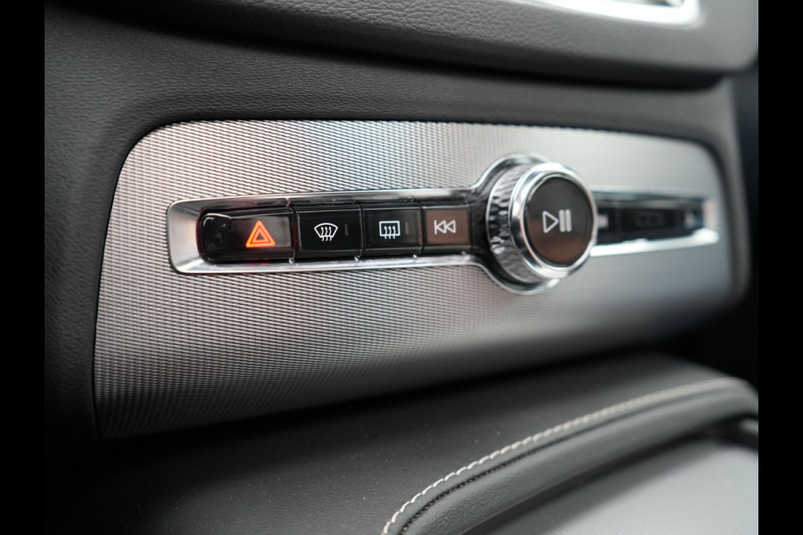 Volvo XC90 T8 Recharge AWD R-Design Plug In Hybrid LONG RANGE 7 Persoons PHEV | Panodak | Adaptive Cruise | Lederen Sportstoelen Memory | 360 Camera | Harman Kardon | BLIS | Keyless |