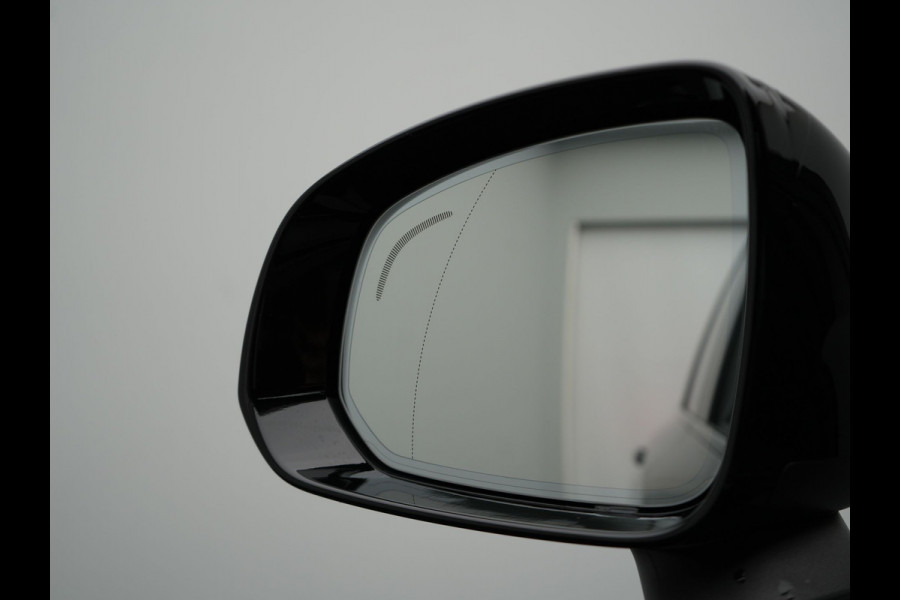 Volvo XC90 T8 Recharge AWD R-Design Plug In Hybrid LONG RANGE 7 Persoons PHEV | Panodak | Adaptive Cruise | Lederen Sportstoelen Memory | 360 Camera | Harman Kardon | BLIS | Keyless |
