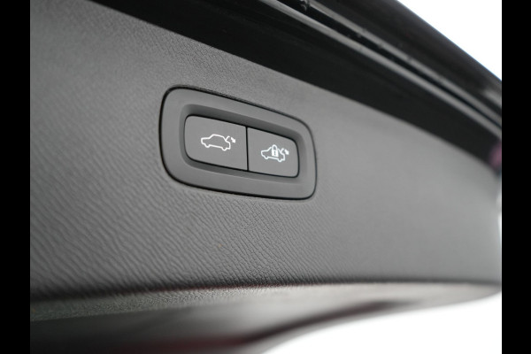 Volvo XC90 T8 Recharge AWD R-Design Plug In Hybrid LONG RANGE 7 Persoons PHEV | Panodak | Adaptive Cruise | Lederen Sportstoelen Memory | 360 Camera | Harman Kardon | BLIS | Keyless |