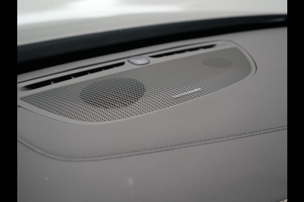 Volvo XC90 T8 Recharge AWD R-Design Plug In Hybrid LONG RANGE 7 Persoons PHEV | Panodak | Adaptive Cruise | Lederen Sportstoelen Memory | 360 Camera | Harman Kardon | BLIS | Keyless |