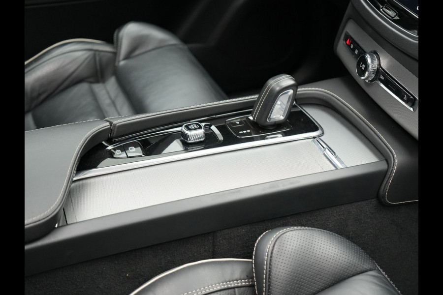 Volvo XC90 T8 Recharge AWD R-Design Plug In Hybrid LONG RANGE 7 Persoons PHEV | Panodak | Adaptive Cruise | Lederen Sportstoelen Memory | 360 Camera | Harman Kardon | BLIS | Keyless |