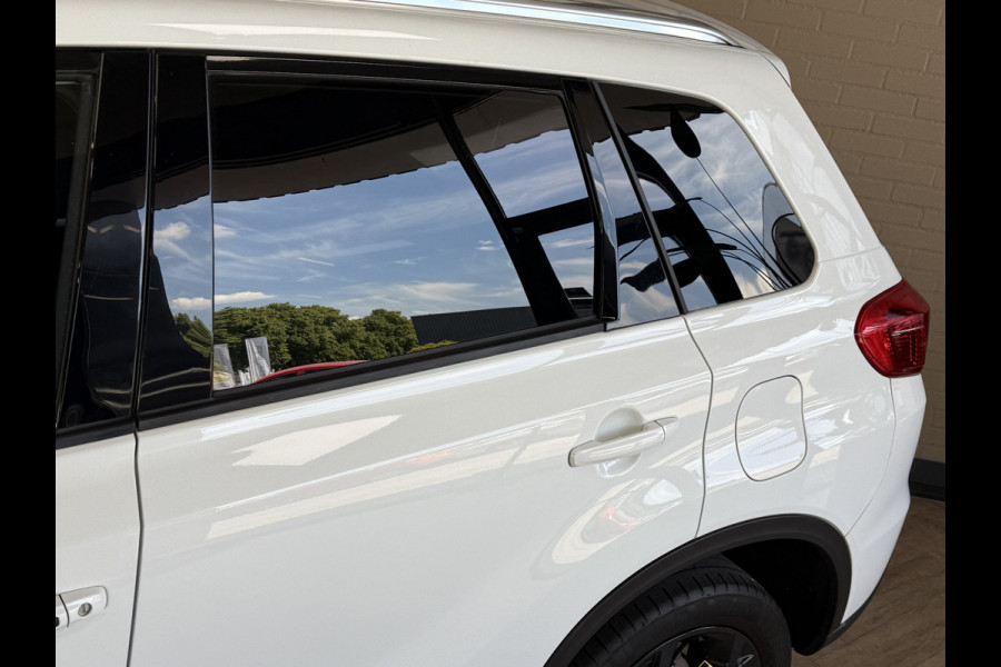 Suzuki Vitara 1.4 140pk AUT Boosterjet Select | Navi | 17 "| ACC | Led koplampen | Carplay | Camera | 100% Dealer onderhouden!