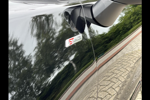 Ford Puma 1.0 EcoBoost Hybrid ST-Line X 155pk Automaat | Panoramadak | Afneembare trekhaak | Winter Pack | Adaptive cruise control | 360 graden camera | Bang&Olufsen | Elektrsiche achterklep | Matrix LED