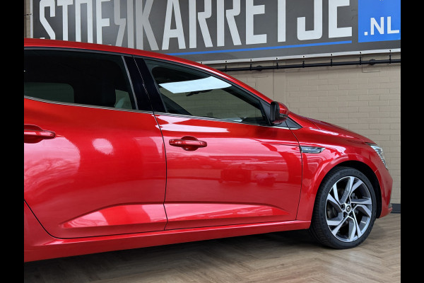Renault Mégane 1.6 E-Tech PHEV 160pk R.S. Line | Groot Navi | 18 inch | Camera | PDC | Stoelverwarming | 100 % dealer onderhouden.