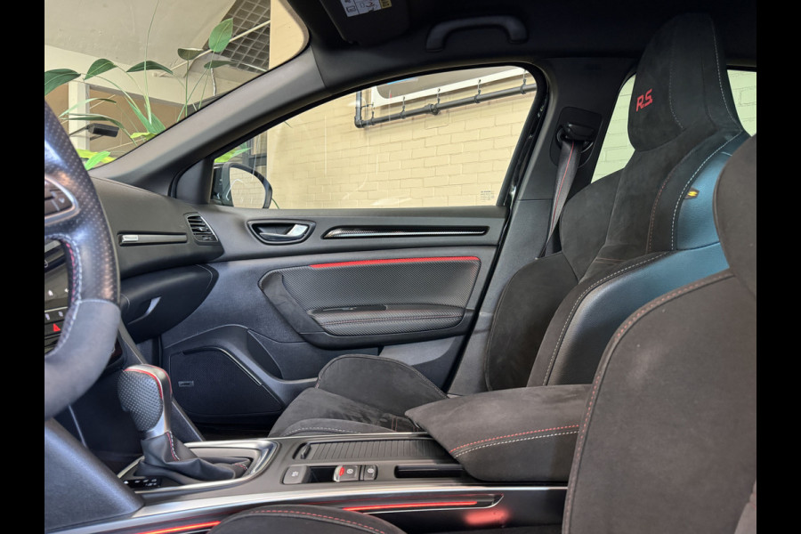 Renault Mégane 1.8 TCe 300pk RS, Phase 2, Groot navi, Digitaal cockpit, Bose, 19 inch, ACC, PDC 360 met camera,