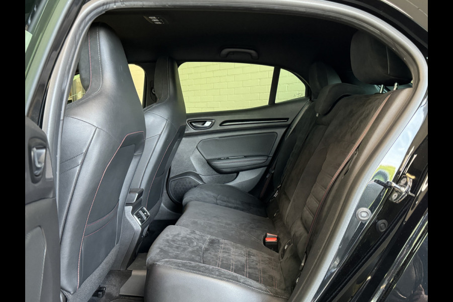 Renault Mégane 1.8 TCe 300pk RS, Phase 2, Groot navi, Digitaal cockpit, Bose, 19 inch, ACC, PDC 360 met camera,