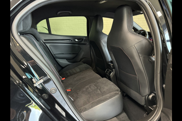 Renault Mégane 1.8 TCe 300pk RS, Phase 2, Groot navi, Digitaal cockpit, Bose, 19 inch, ACC, PDC 360 met camera,