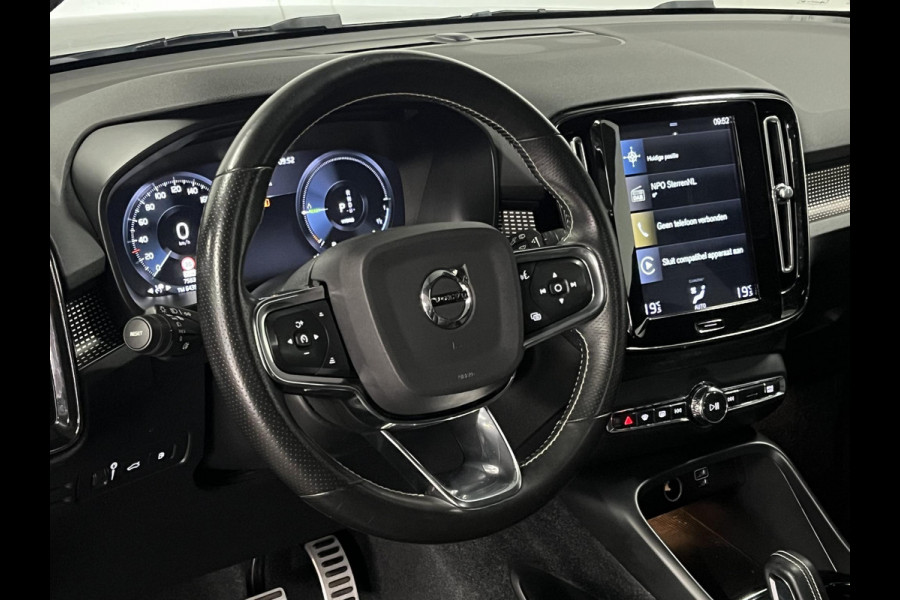 Volvo XC40 1.5 T5 Recharge R-Design | Open dak | Adaptive Cruise control | Camera | Keyless | BLIS