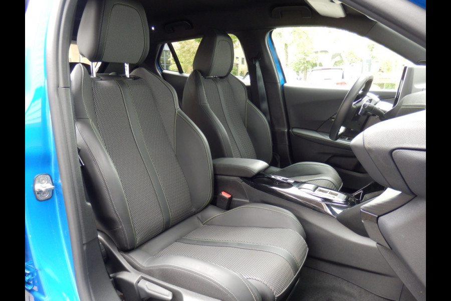 Peugeot 2008 1.2 PureTech GT | Automaat | Apple Carpl. | Park assist |