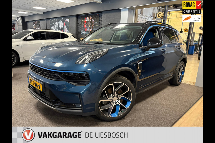 Lynk & Co 01 1.5 / pano / 360 camera / model 2023 / Infinity / navi / stoelverwarming