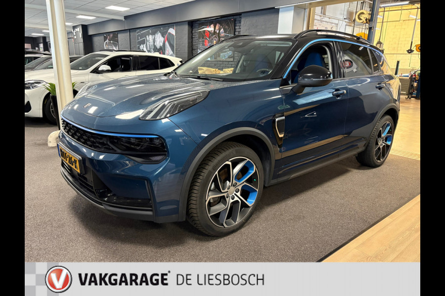 Lynk & Co 01 1.5 / pano / 360 camera / model 2023 / Infinity / navi / stoelverwarming