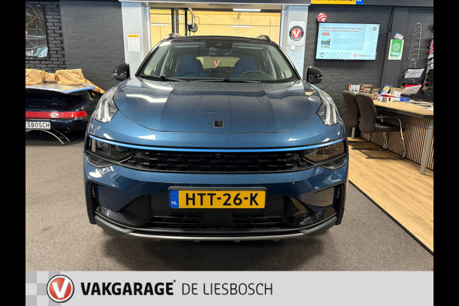 Lynk & Co 01 1.5 / pano / 360 camera / model 2023 / Infinity / navi / stoelverwarming