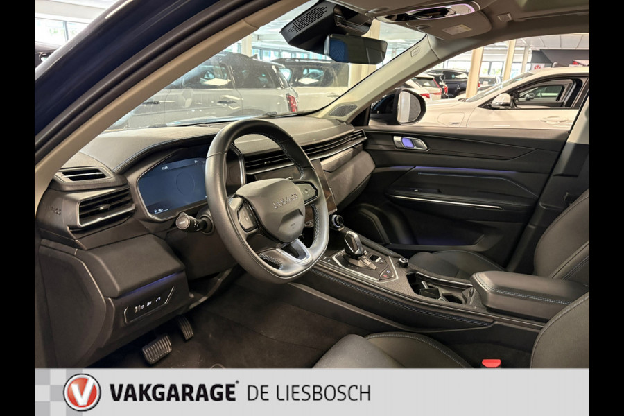 Lynk & Co 01 1.5 / pano / 360 camera / model 2023 / Infinity / navi / stoelverwarming