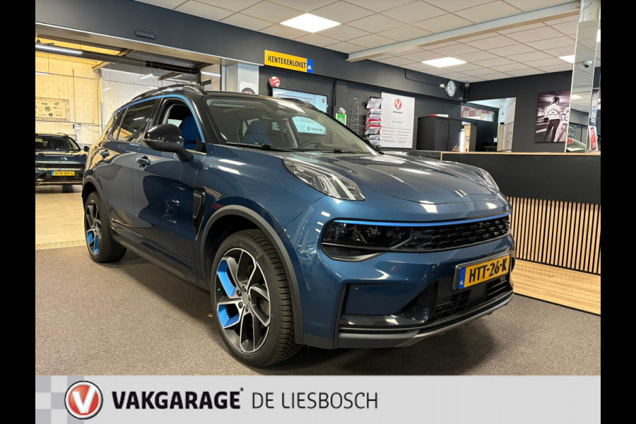 Lynk & Co 01 1.5 / pano / 360 camera / model 2023 / Infinity / navi / stoelverwarming